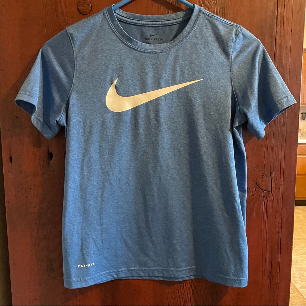 Boys M Nike T Shirt - EXCELLENT CONDITION!!!